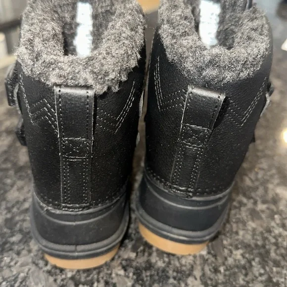 Cat & Jack Baby Boy Infant Winter Snow Boots Size 5 Black - Picture 4 of 5